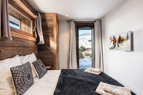 MEGEVE-Rochebrune Het appartement Stallion F01 heeft een oppervlakte van 143 m² en is verdeeld over 2 verdiepingen, bereikbaar met een lift. De inrichting biedt een slimme mix van modern en bergachtig, in een rustgevende sfeer en biedt comfortabel pl...