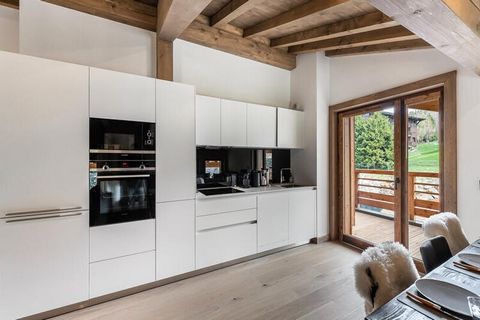 Située à quelques minutes de la télécabine du Mont d'Arbois, le Ksar est une résidence de prestige à la montagne, construite dans le style des chalets mégevans. Pour la détente, la résidence offre à ses hôtes un espace bien-être avec sauna, hammam et...