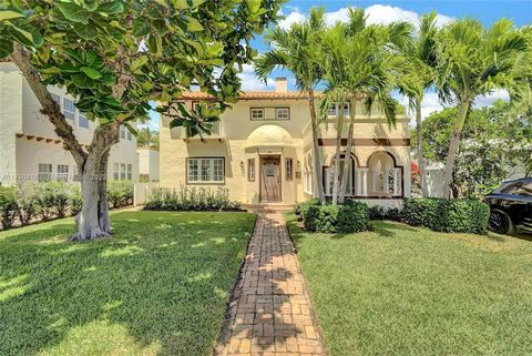 Recently renovated and charming home in Historic Northwood available for purchase. This historic three bedroom, 2.5 bathroom home is fully furnished and ready to move in. All original Dade pine floors are completely resurfaced. Brand new pool with tu...