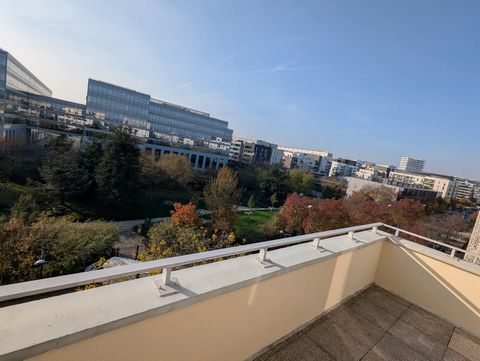 Grand T2 refait à neuf de 52m² avec Terrasse et Parking - Quartier des Grésillons, Gennevilliers Découvrez cet appartement de 52m², proche commerces, à seulement 7 minutes à pied de la station de métro Gabriel Péri (ligne 13). À propos de l'apparteme...