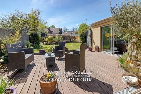 EXCLUSIVITE - LE PETIT QUEVILLY / St JULIEN, Maison 4 chambres, véranda, terrasse, jardin clos au prix de 340 000 euros honoraires charge vendeur. Cette jolie maison en très bon état, à proximité de Rouen et au calme sur un beau jardin exposé Sud, se...