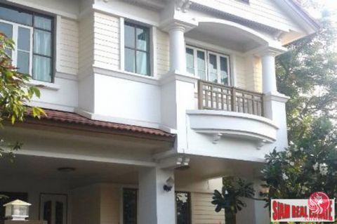 Ref: BKHS10255X Mantana Village Rama9-Wongwaen 2 Storey House, 3 Bedroom, 4 Bathroom. Very nice, safe and quiet area. Good for families with kids. *Living Room *Dining Room *Air-conditioners *Garage *Bedrooms *Bathrooms *Bathrooms Ensuite *Western Ki...