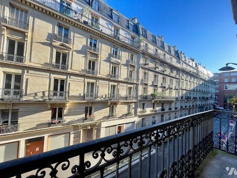 The notary office LAROCHE GIRAULT ET ASSOCIES, SELARL, offers you: Apartment for sale in interactive real estate - - - - - - - - - - - - - - - - - - - - - - Address of the property: 9 rue Barye 75017 PARIS 17 - - - - - - - - - - - - - - - - - - - - -...