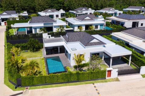 Introducing Sivana Hills Hua Hin, a stunning house and pool villa project situated in the picturesque Nong Kae area of Hua Hin, scheduled for completion in December 2025. Developed by the acclaimed Bangkok Living Development, winners of the 2018 Best...