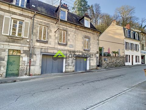 Votre Petite Agence Aubusson vous propose à la vente cette très jolie maison de ville entièrement rénovée avec goût à proximité immédiate du centre-ville. Elle se compose : - au rez-de-chaussée : une belle et lumineuse cuisine aménagée et entièrement...