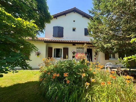 Maison familiale, terrain arboré, 5 chambres