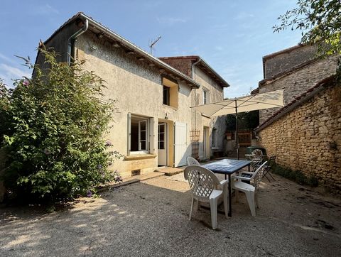 Charmante maison de village de 3 chambres avec jardin