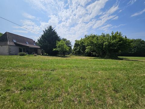 Havre de paix en Dordogne avec maison en pierre, puits et 3 hectares