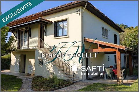 Maison et dépendances au centre d'un parc paysager de 5 000 m²