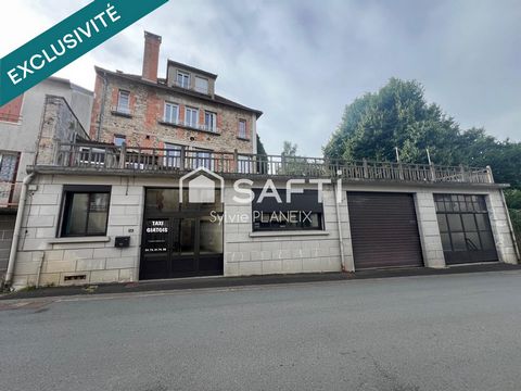 À découvrir cet Immeuble avec local commercial en rdc et 2 appartements sur 3 étages.