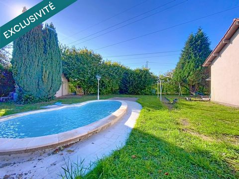 Élégante maison de plain-pied avec sous-sol et piscine !!!