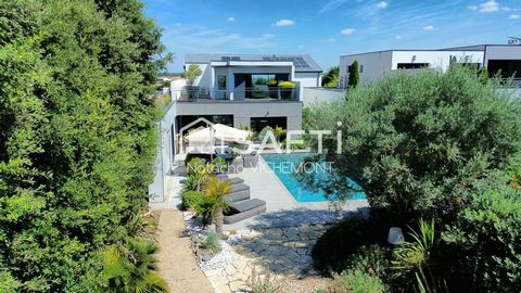 Villa contemporaine d'exception avec accès mer et ses studios locatifs indépendants