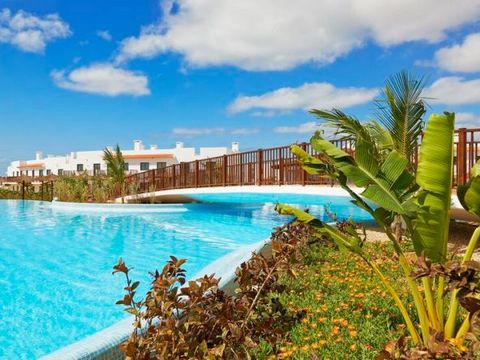 50% Share in 2 Bed Apartment For Sale In Dunas Beach Resort Cape Verde Esales Property ID: es5553619 Property Location Melia Dunas Beach Resort Santa Maria Sal Cape Verde Property Details With its glorious natural scenery, excellent climate, welcomin...