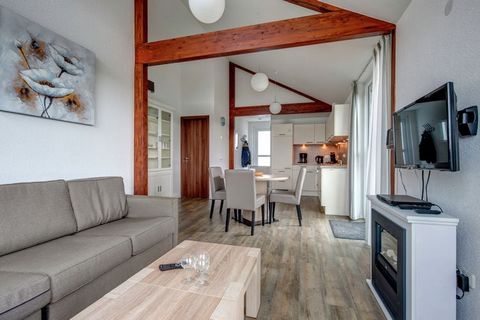 The detached, ground floor 4-pers. types on Eifelpark Kronenburger See, there are three variants. The DE-53949-06 is a nicely furnished bungalow. The DE-53949-13 is a modern bungalow with infra red sauna. The bedrooms have box spring beds. The DE-539...