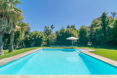 Enjoy the rustic charm of a Mallorcan possession, with shared swimming pool within an agrotourism, in Inca, in the center of Mallorca. It has capacity for 4 + 1 guests. The common exteriors have a predominant protagonist, the shared pool, which is ch...
