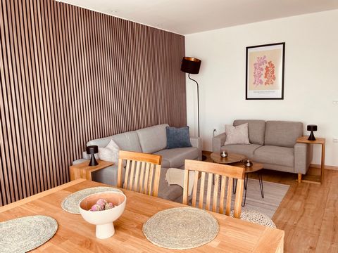 Spacious business flat with 2 balconies and 2 work areas above Weiden i.d.Opf. Included are all customary utensils such as: Iron, laundry pole, washing machine, cleaning utensils, etc.