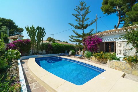Beautiful and romantic villa with private pool in Javea, Costa Blanca, Spain for 6 persons. The house is situated in a residential beach area, close to restaurants and bars and a tennis court and at 4 km from El Arenal, Javea beach. The house has 3 b...