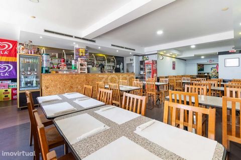 Identificação do imóvel: ZMPT563371 Este Restaurante situado na Avenida Almirante Reis, uma das principais artérias da Póvoa de Varzim, encontra-se totalmente adaptado para o seu funcionamento. Este espaço está estrategicamente localizado na bela cid...