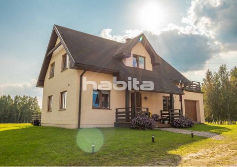 Beautiful, spacious, well-kept territory, the proximity of a forest and a pond. 20 minutes to Talsi, 20 minutes to the Kurzeme sea, to Riga 135 km by car. On 24 ha, there is a forest of 11 ha, a large pond of 4 ha, a beautiful country house of 94.2 s...