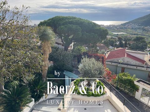 Sea view, the villa can be bought completely furnished for 1.100.000,-- Near to Loano in Borghetto Santo Spirito we have this beautiful villa for sale 297 m², property resides in the 