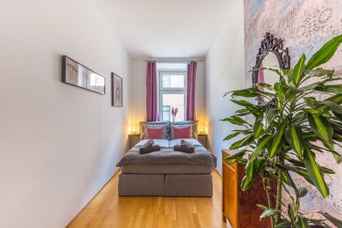 Cozy apartment consisting of two bedrooms, one of which is a connecting room equipped with comfortable box-spring beds, a large bright living room, top-equipped kitchen and a bathroom with large shower