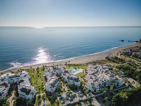 Dreams come true! If you dream of leaving home directly on the beach, if you dream of seeing the sea from the window of your house, with a wonderful terrace and living in a place with 300 sunny days a year, I have a surprise for you. Come and see thi...