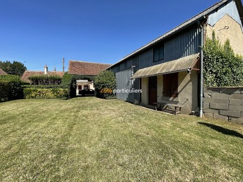 Located in a village 10 minutes from Lignières, this house of about 53 m2 is composed of a kitchen, living room, bedroom, bathroom, toilet. It is equipped with gas central heating and connected to the sewer. In front of the house is a barn with attic...