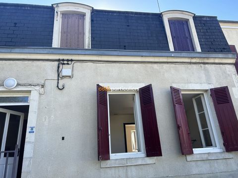 The Côté Particuliers Agency offers you this T2 apartment near the Orval train station. The apartment is composed of a living room with fitted kitchen, a bedroom and a shower room with toilet. A cellar completes the property. It is possible to park y...
