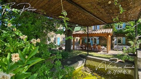 We invite you to discover a property of character and charm in stone of 480 m² with its 5 spacious and bright guest rooms of beauty in harmony with nature. A wooded plot of 6,670 m² with swimming pool and breathtaking views of the mountains takes you...
