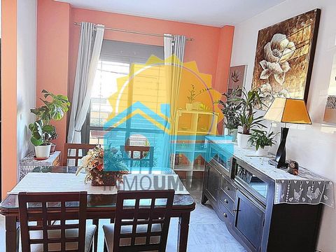 *INMOUMBRIA* SELLS Magnificent semi-detached house in Marismas del Polvorín in a private urbanization with green areas, swimming pool, sports courts and social club. The house is distributed over two floors, attic and basement-cellar. On the first fl...