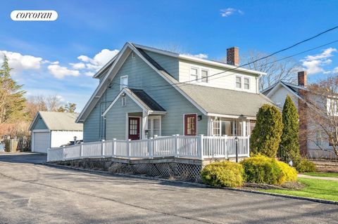Just Listed! Excellent high-volume traffic location! Prime location in Riverhead close to Peconic Bay Medical Center and the Route 58 traffic circle. Currently set up as main floor Dental offices with a front waiting room with powder room, large rece...