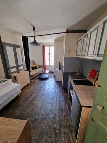 In Barcelonnette in the city center, in a quiet condominium Composed of a living room, with kitchenette, a shower room Beautiful view of Praloup Good rental profitability