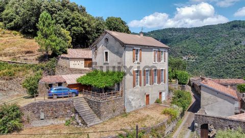 Southern Cévennes, dominating the valley 9-room house of about 167m2 The property has a living room/kitchen of about 31.5m2 with wood stove, opening onto a terrace seducing you with the unobstructed view Bedroom, shower room, toilet, pantry... Upstai...