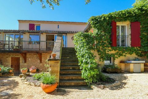 Full of character, a stone house with small garden and excellent rental potential can be the perfect holiday home or permanent residence. This house is located in a quiet part of a charming village with a very good restaurant, post office, school, te...