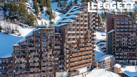 A32769JEH74 - Dit appartement van 43,3 m², gelegen op de 1e verdieping van de residentie Antarès in Avoriaz, ligt op het zuiden met uitzicht over de vallei en het resort. Het biedt directe toegang tot de pistes. Het is geschikt voor 6 tot 7 personen ...