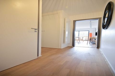 Welcome to our charming apartment in Deauville, ideally located for you to fully enjoy the Normandy coast. This fully equipped apartment can comfortably accommodate up to 4 people and is just a 5-minute walk from the beautiful Deauville beach. The lo...