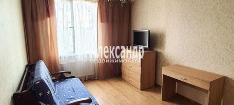 1701302 В прямой продаже 1 комн. кв-ра, на 20/24 эт. дома, в ЖК «Охтинская дуга», 2017 г постройки. Параметры объекта 32/15/10 м кв., плюс остекленный балкон 3,3 м кв. Прихожая 3,6 м кв, совмещенный сан. узел 3 м кв. Высота потолков 2,7 м. Вход со дв...