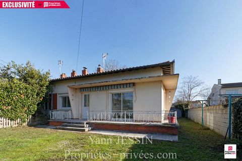 VILLATE 31860 - Maison T4 de plain-pied, 84 M², Terrain de 1600 m², au prix de 249000 euros Honoraires inclus (3,99 % TTC charge acquéreur), soit 239446 euros hors honoraires. Maison à rénover, de plain-pied sur une grande parcelle d'environ 1000 m²....