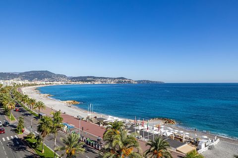 Nizza - Promenade des Anglais // Entdecken Sie dieses 115 m2 große Juwel an der berühmten Promenade des Anglais, wo sich jedes Zimmer zu einem atemberaubenden Panoramablick auf das Mittelmeer öffnet. Diese seltene Wohnung im vorletzten Stock mit Aufz...