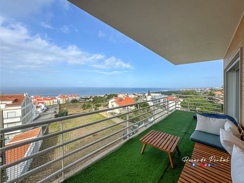 Marcação de visitas com antecedência. A MAIS VALIA DO IMÓVEL: Apartamento em condomínio fechado com piscina, nascente poente, vista de mar, terraço. Proximidade ás escolas, transportes públicos, comércio e piscinas Municipais. DESCRIÇÃO DO IMÓVEL: Ha...