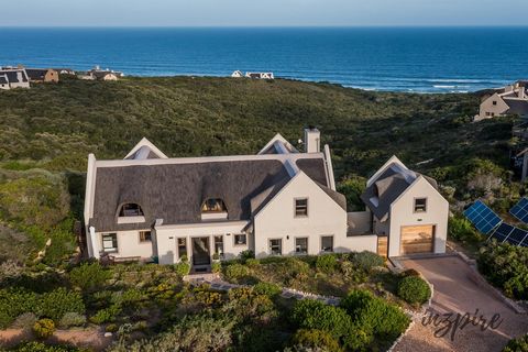 Das Springerbaai Eco Estate ist eine ca. 438 Hektar große Küstensiedlung entlang der Southern Cape Garden Route, westlich von Mossel Bay. Dieses umweltfreundliche Anwesen bietet eine Verschmelzung von natürlicher Schönheit, nachhaltigem Leben, Tierwe...