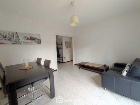 Votre agence 123webimmo l'immobilier au meilleur prix vous présente : PERPIGNAN, secteur Palais des congrès, Appartement T2 situé au 1er étage d'une petite copropriété composé d'un hall d'entrée, d'un séjour, d'une cuisine, d'une chambre, d'une salle...