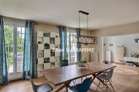 Montivilliers, Elise DAMAMME vous propose sur une parcelle d'environ 600m² se beau pavillon traditionnel. Au rdc, vous découvrirez une grande entrée, donnant sur une belle pièce de vie de plus de 40m², une cuisine aménagée et équipée récente, avec so...