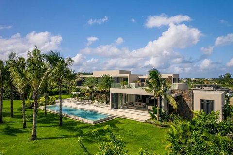 Pourquoi investir dans cette villa ? Cette propriété exceptionnelle est bien plus qu’une résidence, c’est une opportunité unique d’acquérir un bien rare et prestigieux dans l’un des domaines les plus convoités de l’Île Maurice. Avec un accès direct a...