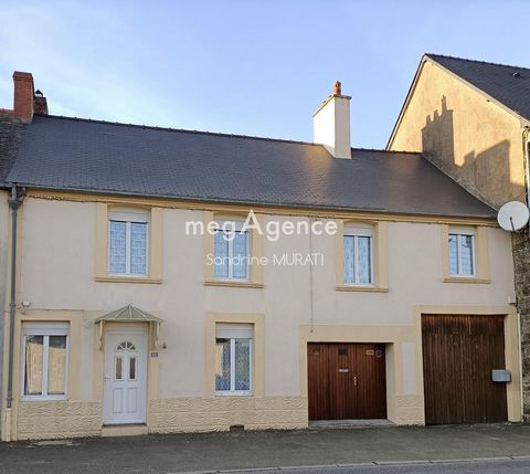 Located in the town of Ribay (53640), Sandrine MURATI offers you this semi-detached town house on the Alençon / Laval axis - 122 m2 of living space in very good condition plus a studio. Ground floor Kitchen open to living room with fireplace, shower ...