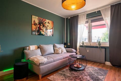 Wir bieten hier ein erstklassig ausgestattetes Apartment mit hochwertiger Küche und eigenem Badezimmer, 