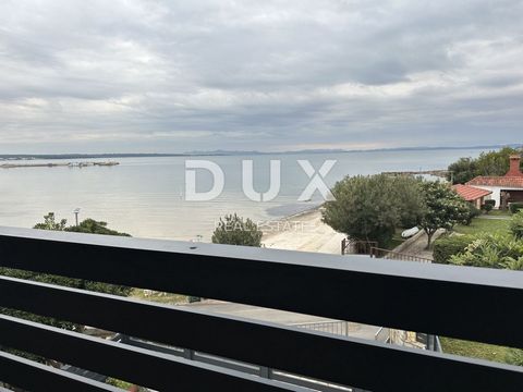 PRIVLAKA, ZADAR - Exclusief - Huis op 20 meter van de zee Stel je een huis voor op slechts 20 meter van de zee, waar de ochtenden beginnen met het geluid van de golven en de avonden eindigen op een ruim terras met uitzicht op de zonsondergang. Dit ui...