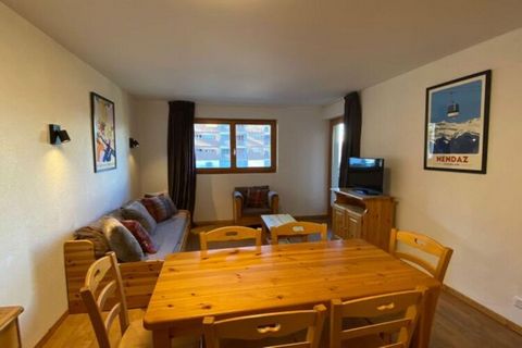 Welkom in een comfortabel 3-sterrenappartement in het charmante dorpje Nendaz, midden in het hart van de 4 Valleien. Deze ruime accommodatie van 51 m² biedt slaapplaats aan maximaal 6 gasten en beschikt over een fantastische ski-in/ski-out locatie, o...