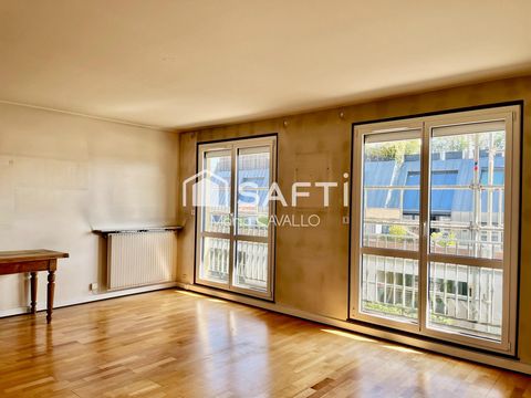 METRO LOURMEL, BEAU DEUX PIECES EN ETAGE ELEVE AVEC BALCON
