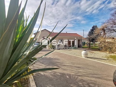 villa de plain pied T6 180m², 1385m² de parcelle, dépendance